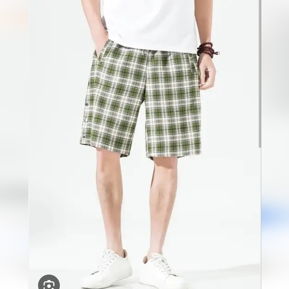 Ecko Unlimited Other - Ecko UnlimitedEcko unlimited men's white, green, plaid Madras